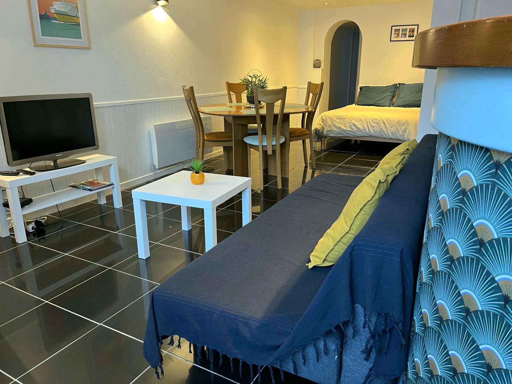 Grand Bord De Apartment